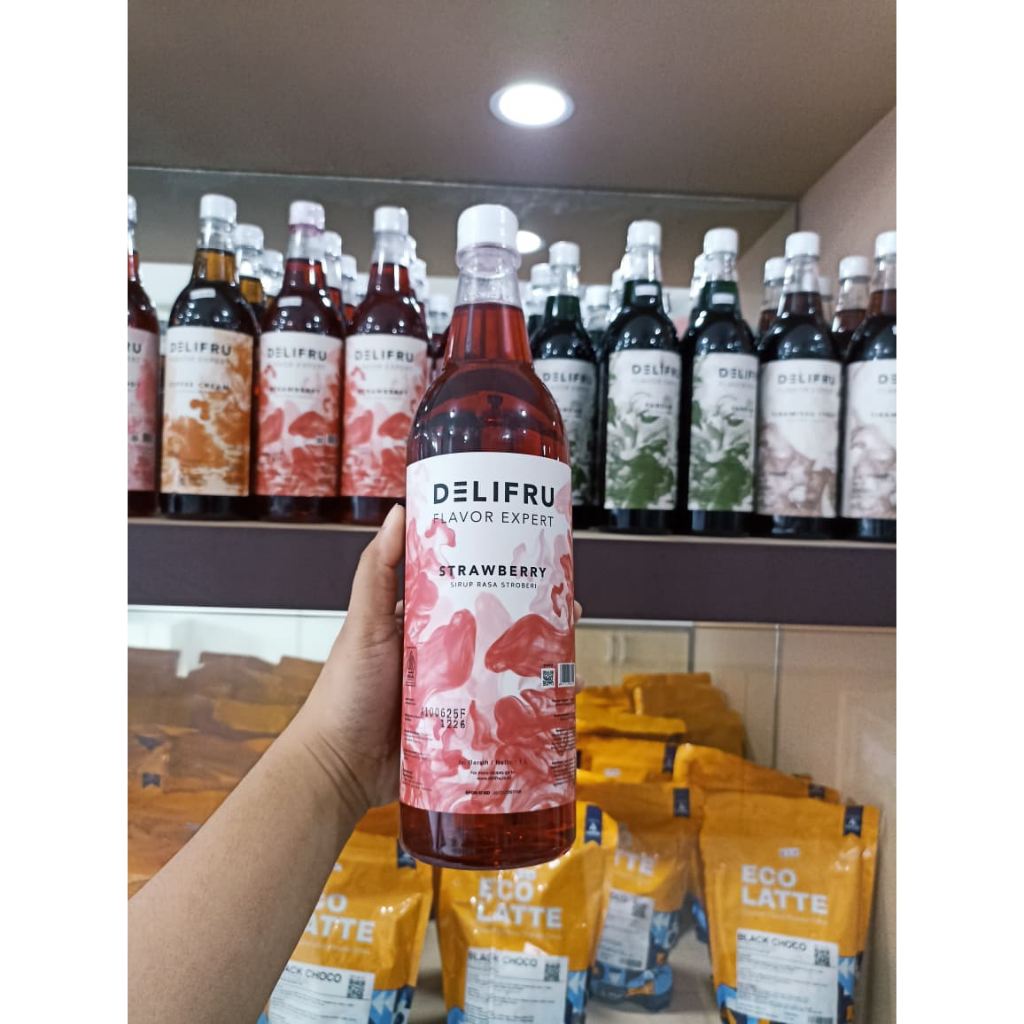 

DELIFRU STRAWBERRY SYRUP DRINK KEMASAN 1 LITER/STRAWBERRY PREMIUM/BPOM/HALAL