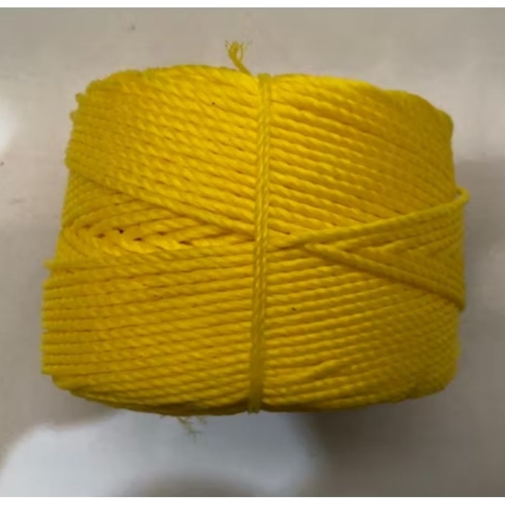 

Tali Tambang/ Tampar plastik uk 2mm panjang 110m tiap Roll