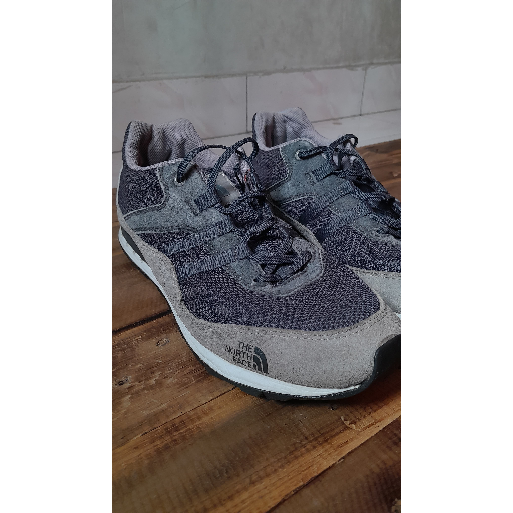 Sepatu The North Face