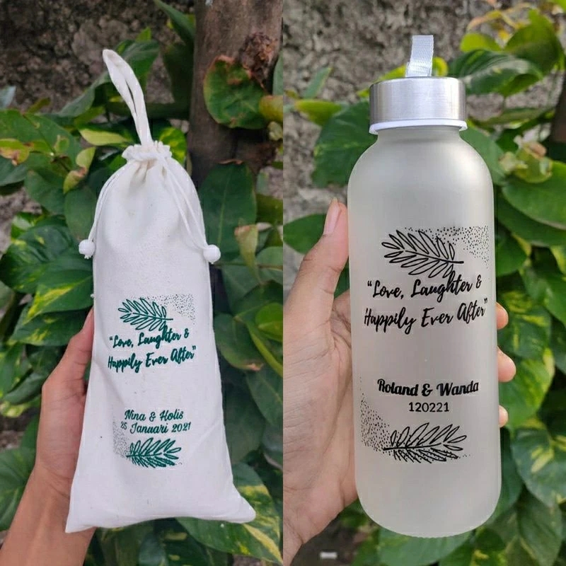 souvenir tumbler kaca souvenir weding / aqiqah /  Hobi & Koleksi > Souvenir & Hadiah > Souvenir Lain