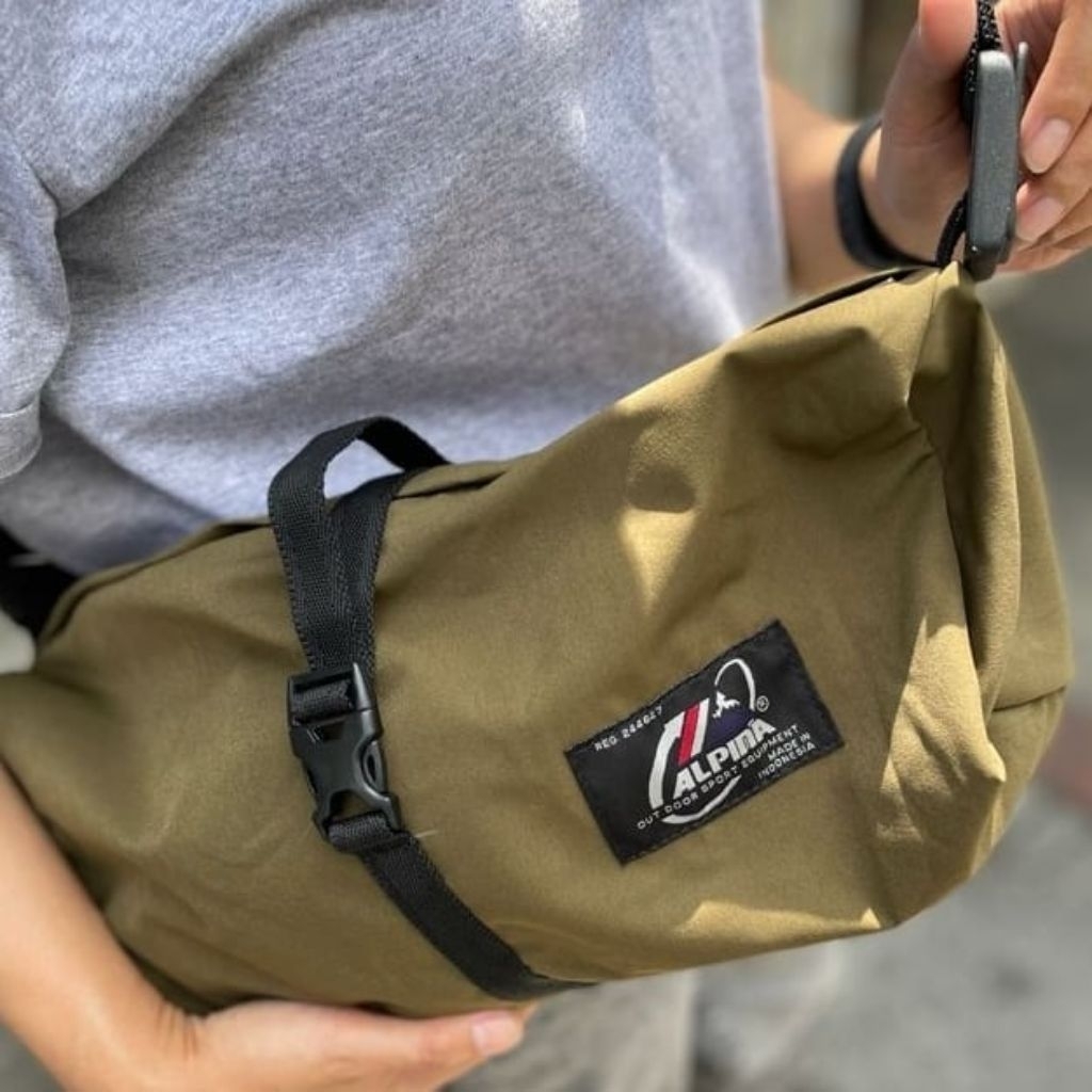 Alpina Sling Bag / Tas Slempang D01