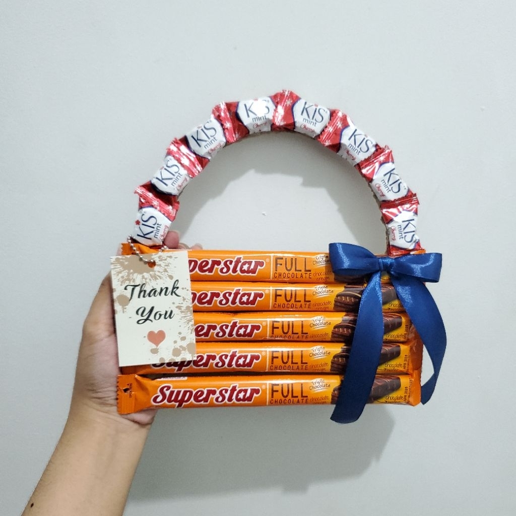 

Superstar Hampers Tas Lucu, Hampers snack Kado ultah anniversary, mother's day, teacher's day