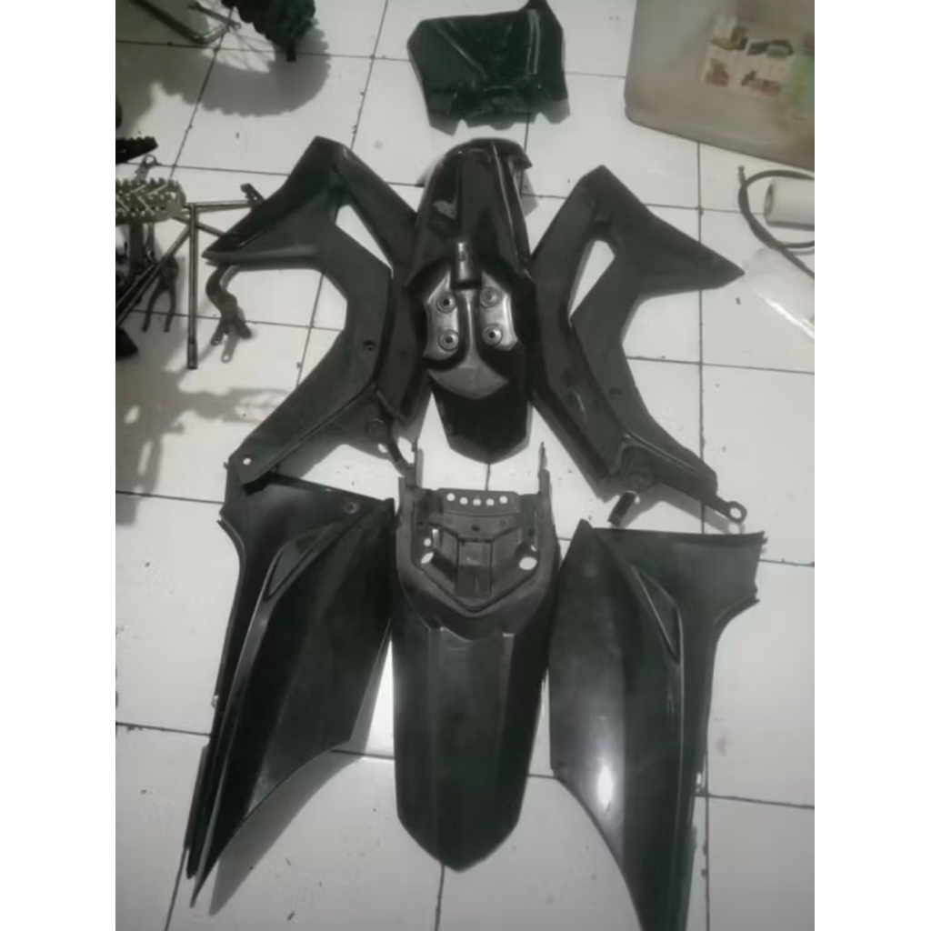 body set Honda crf 150 Original hitam