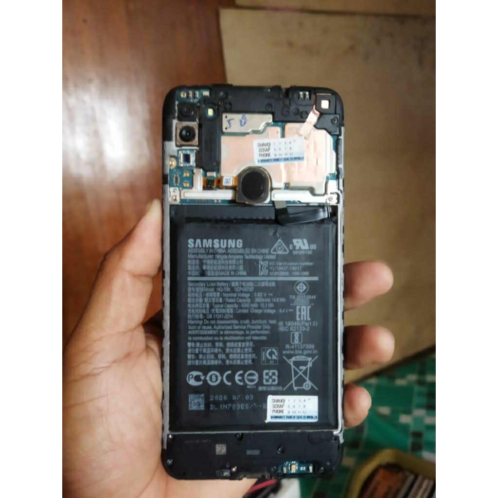 Samsung A11 minus lcd utuh satu unit baca deskripsi