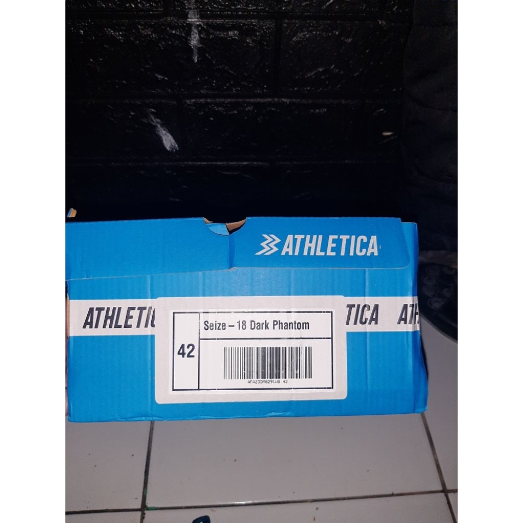 Sepatu Athletica seize-18 Dark Phantom size 42 badminton