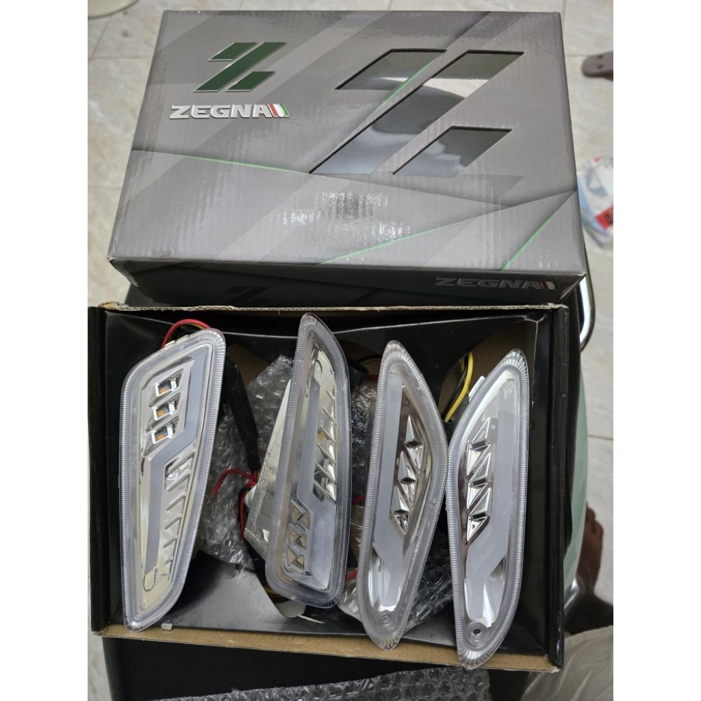 Lampu LED Zegna indicator sein sein running level 10 vespa sprint primavera second