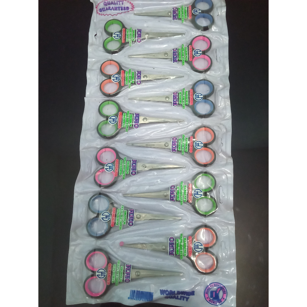 

Gunindo Gunting BMM Serbaguna / Gunting Esco Kecil Tajam Untuk Segala Keperluan di Kantor, Rumah, Sekolah