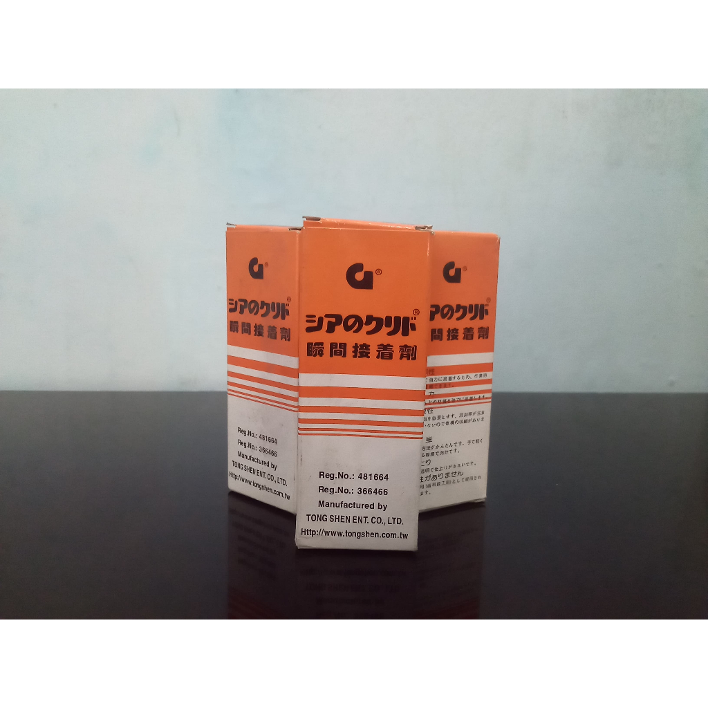 

Lem UHU 35ml - Kualitas Baik / Lem G Original / Perekat Super Kuat