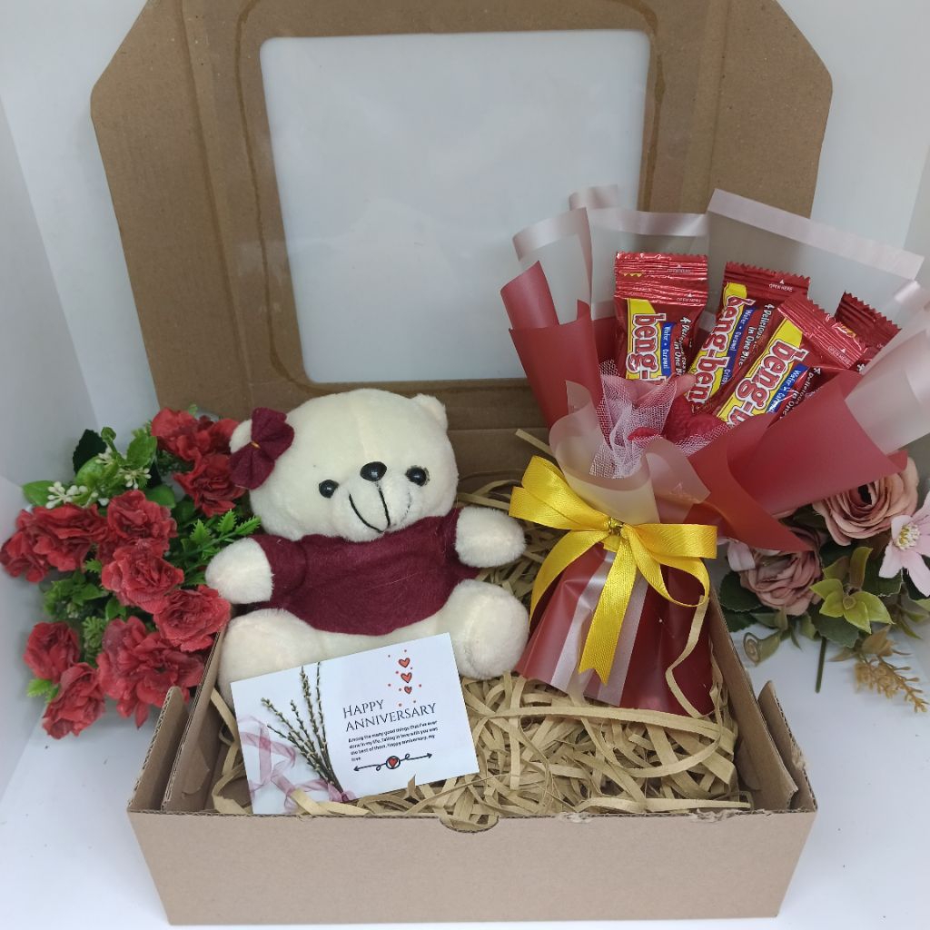 

Hampers Hadiah Ulang Tahun Gift Box Buket Snack Kado Ulang Tahun Wisuda Anniversary Valentine