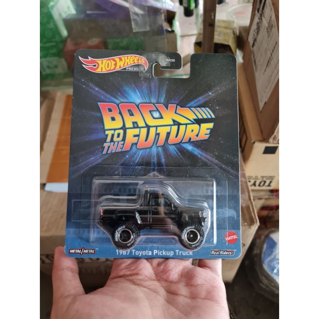 hot wheels hotwheels toyota 1987 pick up truck back to the future