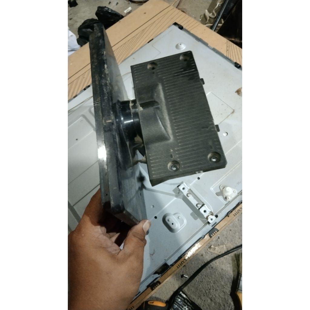 STAND DUDUKAN KAKI TV PANASONIC TH 32C400G KAKI TV 32C400G STAND KAKI PANASONIC 32C400