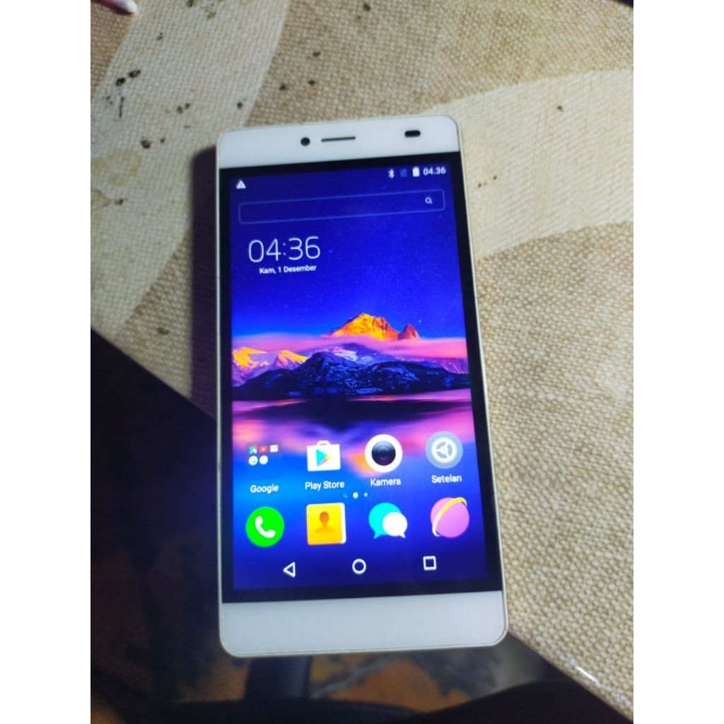 lcd himax m21i ori copotan normal bonus kesing...maaf jual lcd bukan unit hp