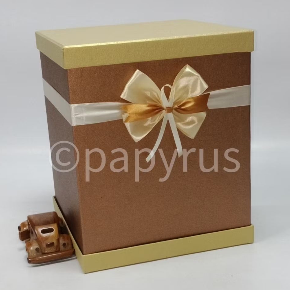 

PAPYRUS Sandwich 25x25 Tinggi 30cm Kotak Kado Gift Box Hardbox Hampers Hadiah V2