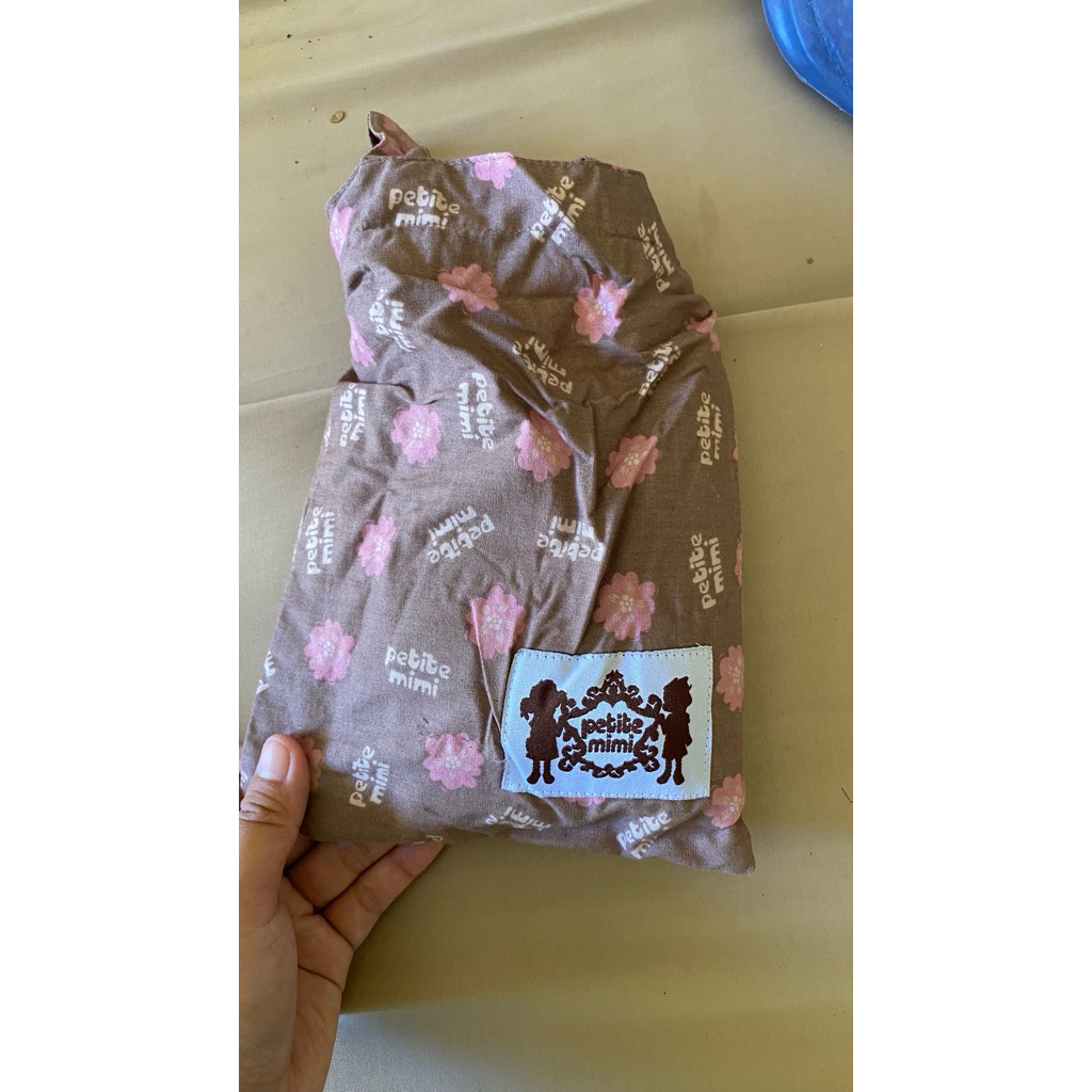 PRELOVED APRON MENYUSUI