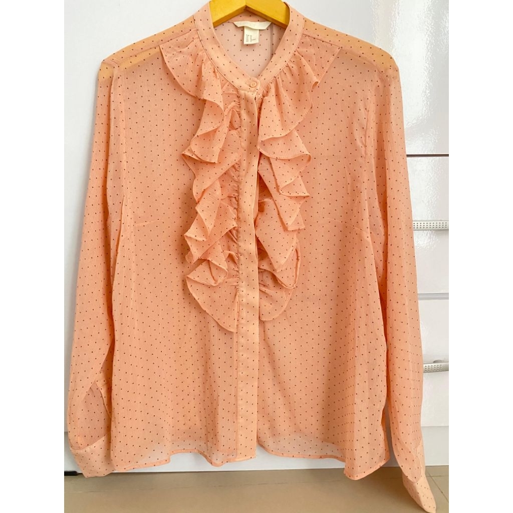 Blouse ruffle polkadot hm