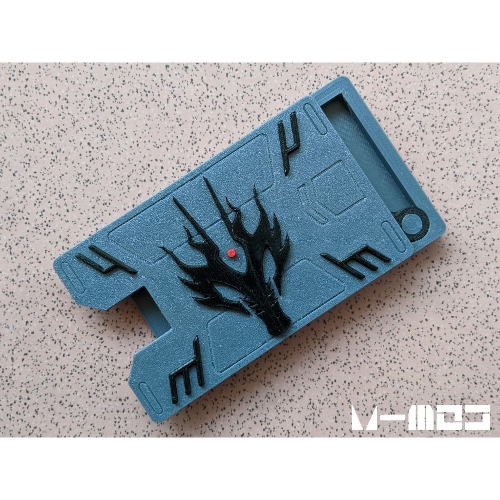 DECK RYUKI CARD HOLDER KAMEN RIDER RYUKI RYUGA