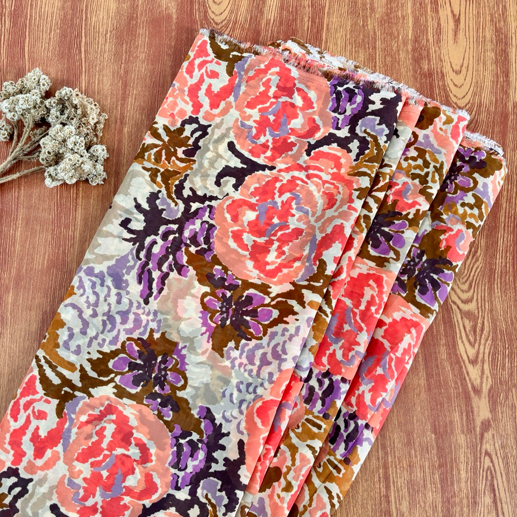 Kain Sifon Ceruty Motif Bunga Abstrak – Bahan Flowly, Adem & Semi Transparan Jy