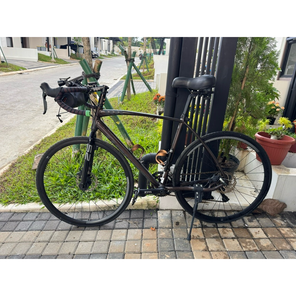 Sepada Road Bike FRC52 Size 53 mulus banyak bonus