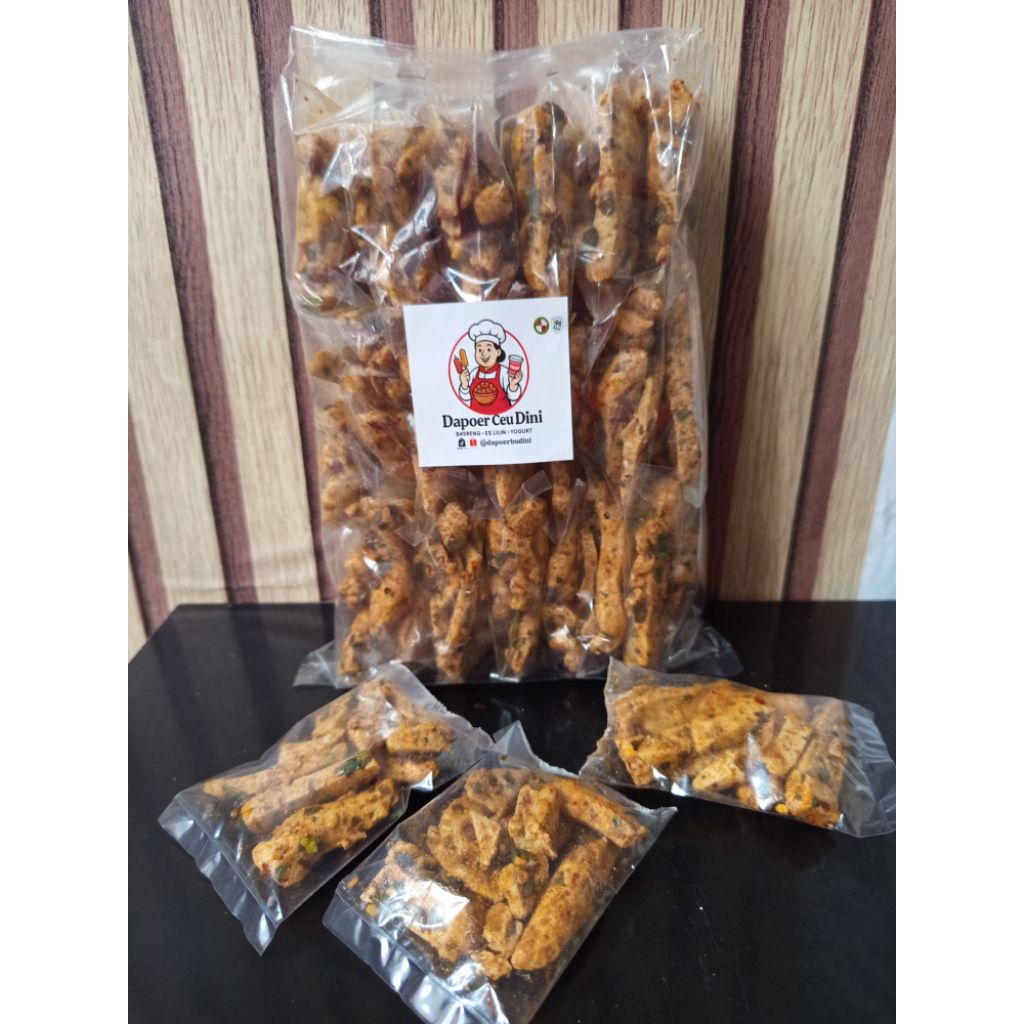 

cemilanbasrengpedasdaunjerukminiuntukdijuallagi