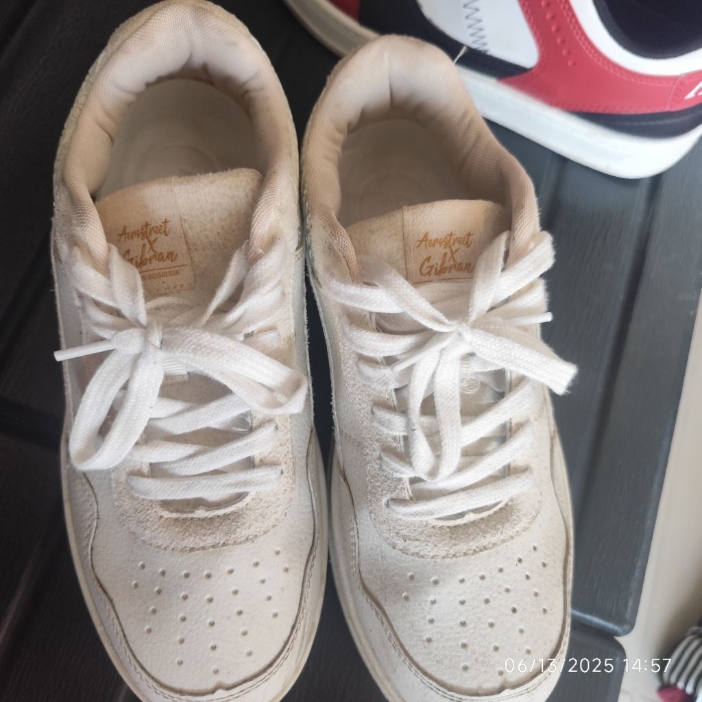 Aerostreet Sneakers (Gibran/Hoops)