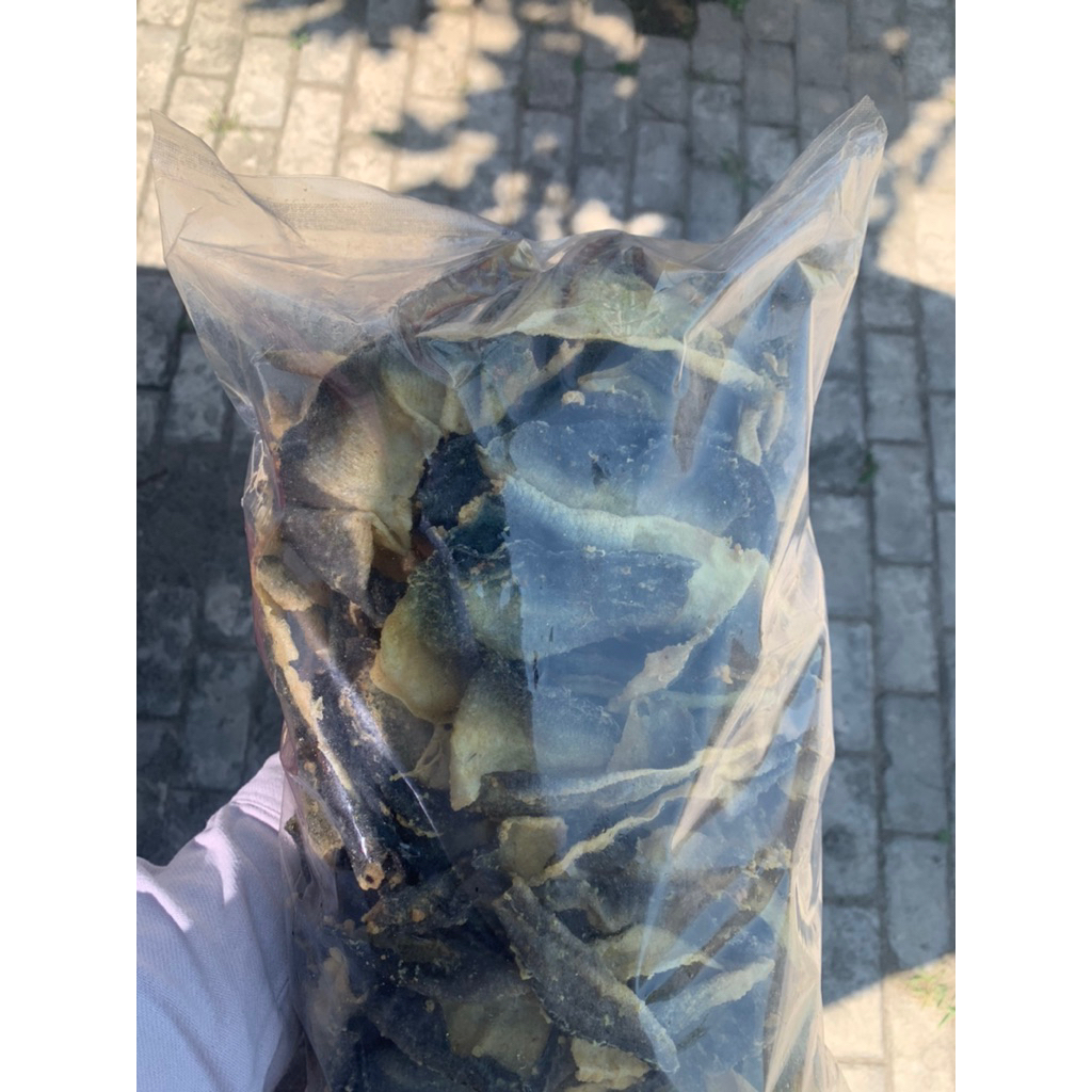 

(PROMO SIAP GORENG) KERUPUK KULIT IKAN SALMON MENTAH ALUMAN GROSIR KEMASAN 1KG