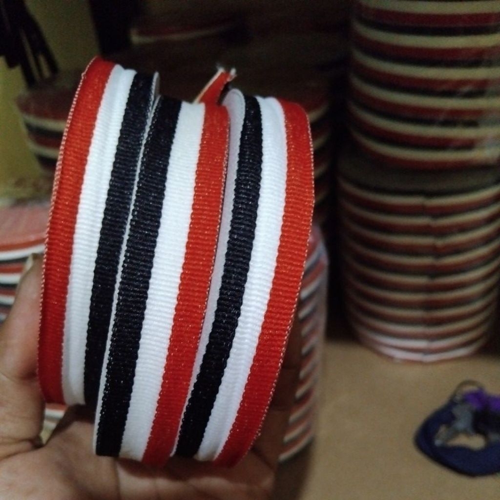 

tali motif bendera lebar 2 cm