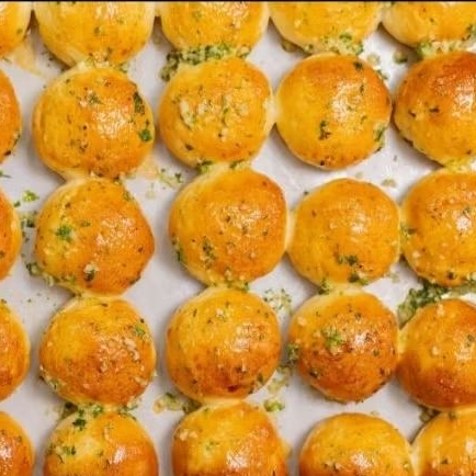 

Garlic Cheese Bun 8 pcs