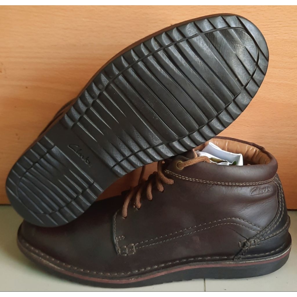 Sepatu Clarks 41