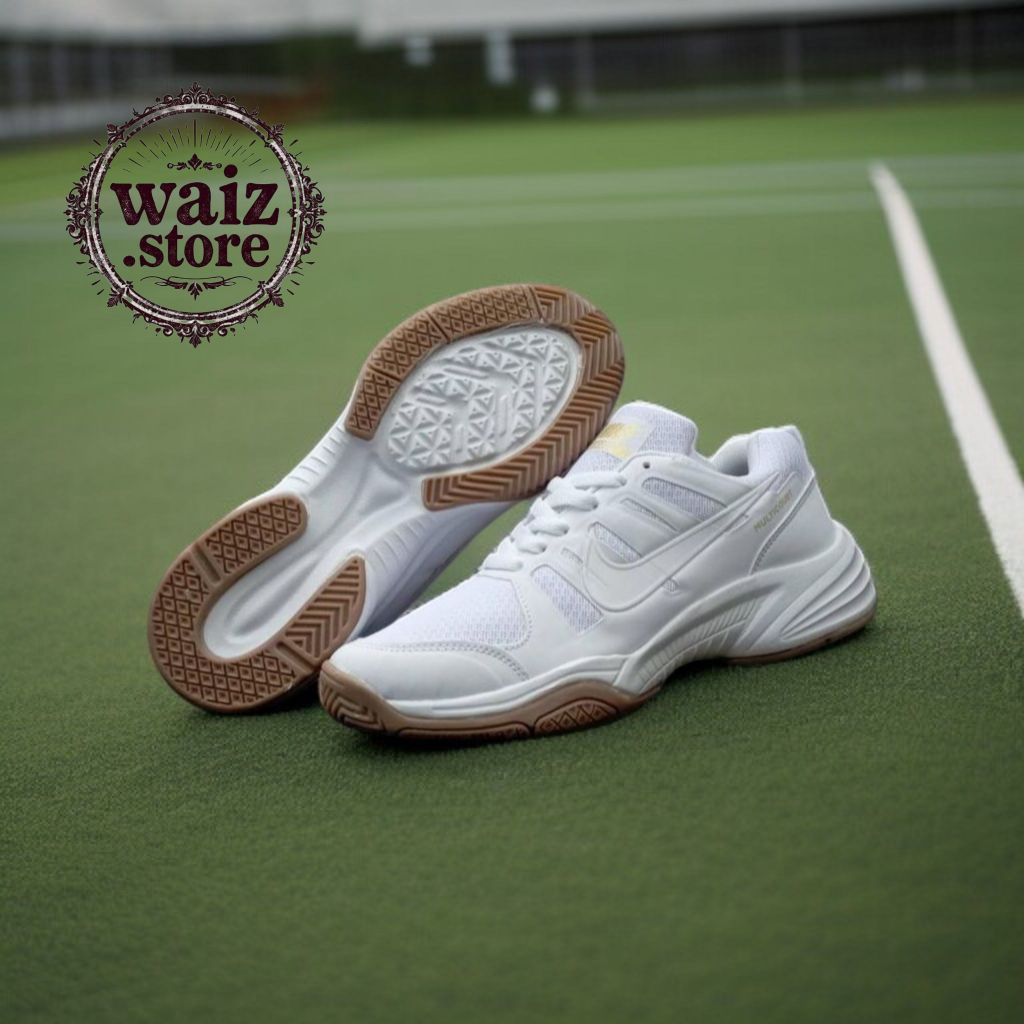 Sepatu Lapangan Tenis pria