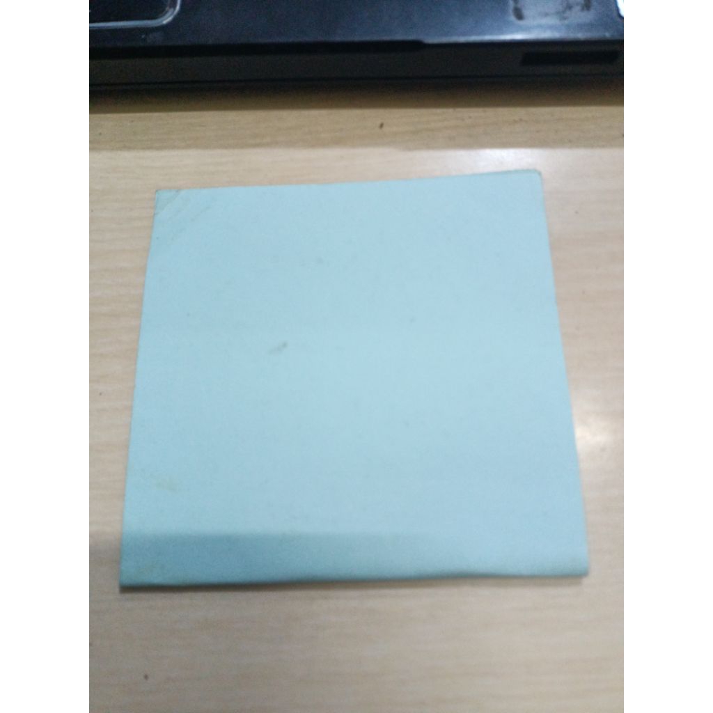 

kertas biru segi empat 10mmx10mm