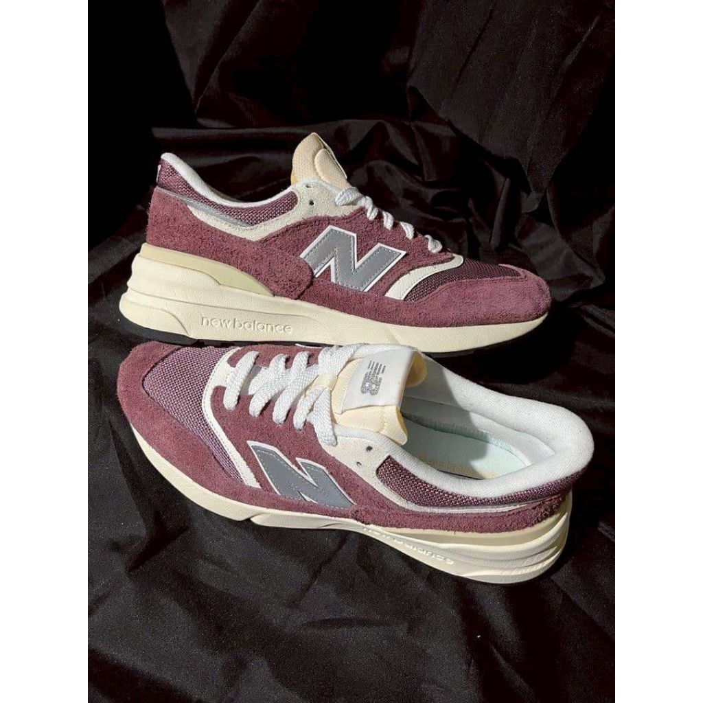 SEPATU RUNNING NB997R BRICK RED MODEL CLASSIC