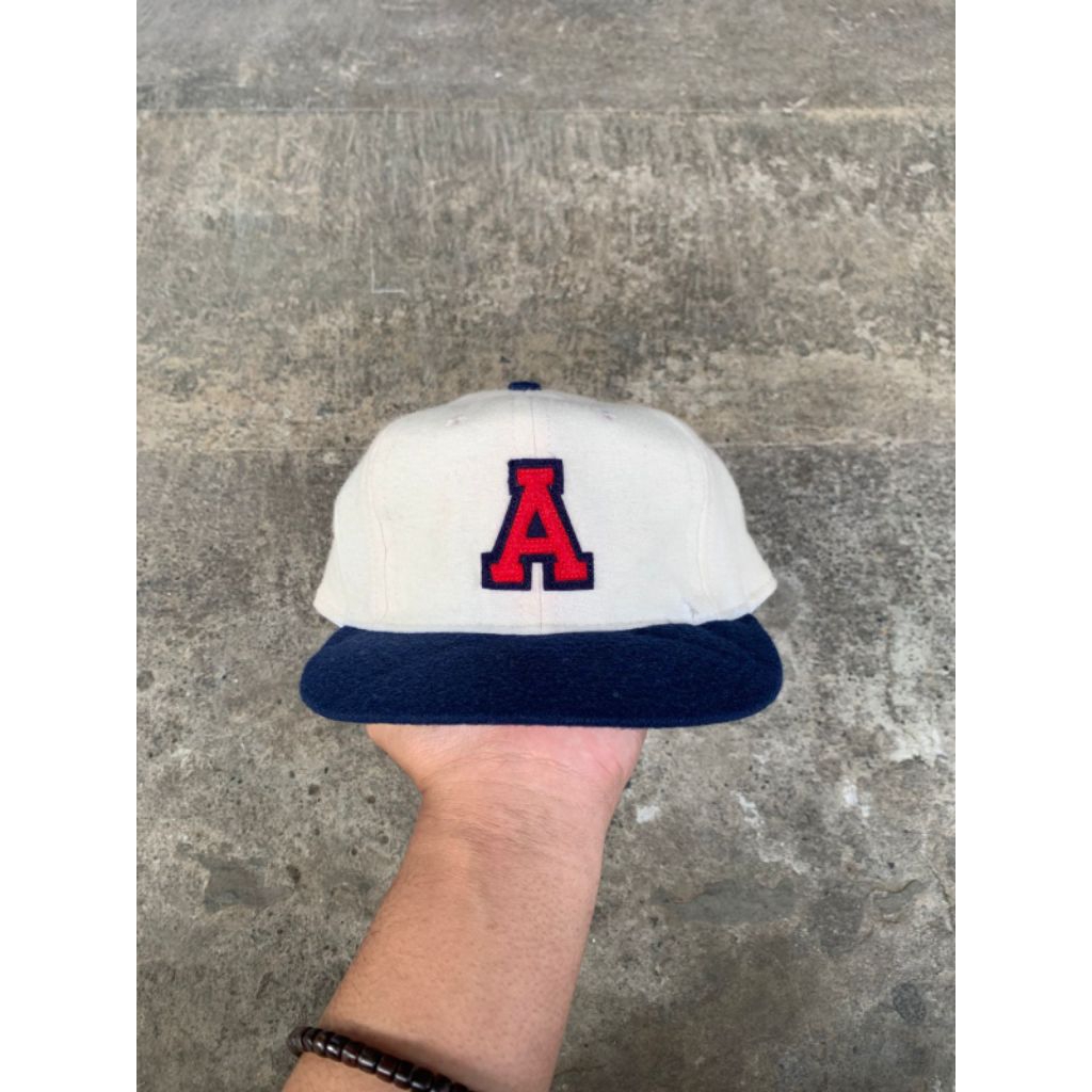 Topi Vintahe Ebbets Field Two Tone Wool