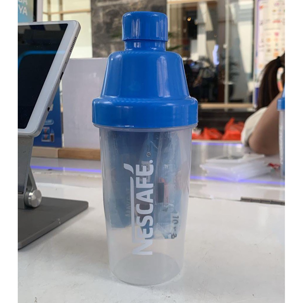 

NESCAFE ICE ROAST 10 SACHET FREE SHAKER