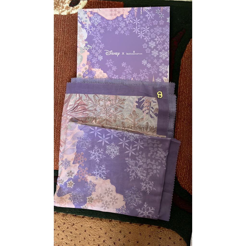 Buttonscarves FROZEN Disney