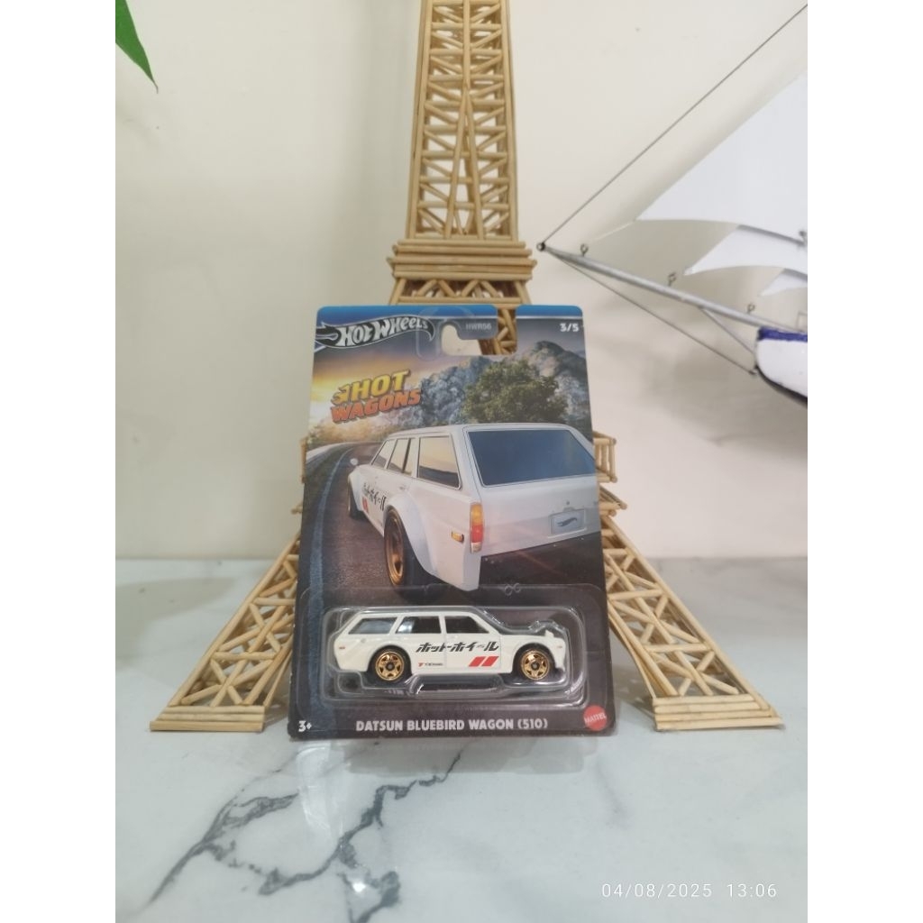 Hot wheels datsun wagon 510