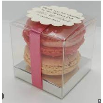 

kotak mika souvenir 6x6x6 alas emas