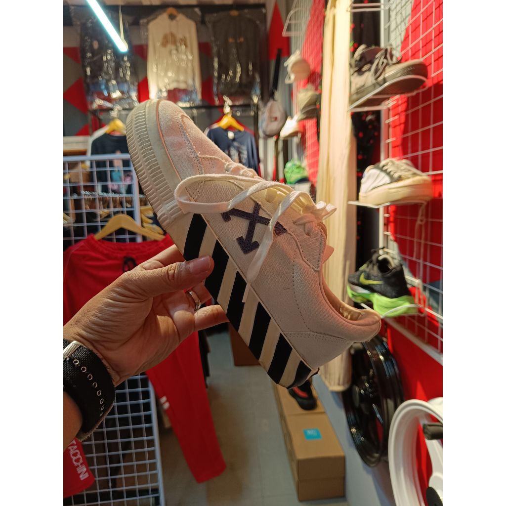 OFF-WHITE VULCANIZED LOW