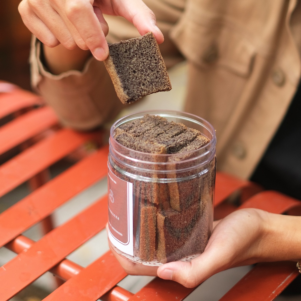 

Bagelen Ketan ( Roti Kering ) By Bibasnacks FREE pouch Kue Sagu Keju / Kue Semprit