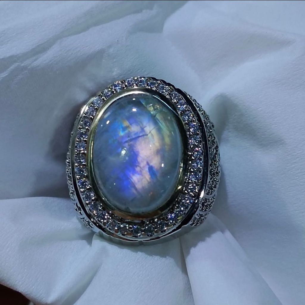 Batu Biduri bulan air laut HQ