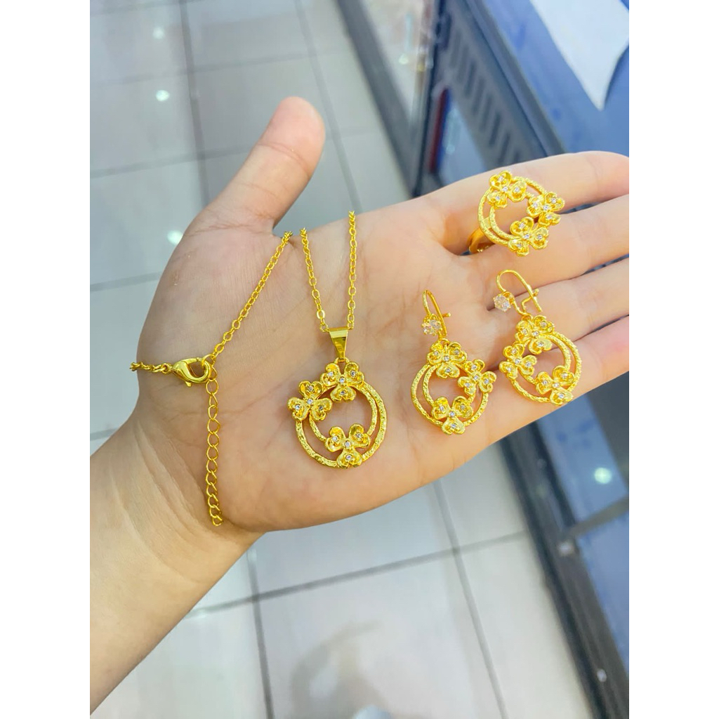Set perhiasan kalung, Cincin, dan Anting Full Gold mirip Emas Asli