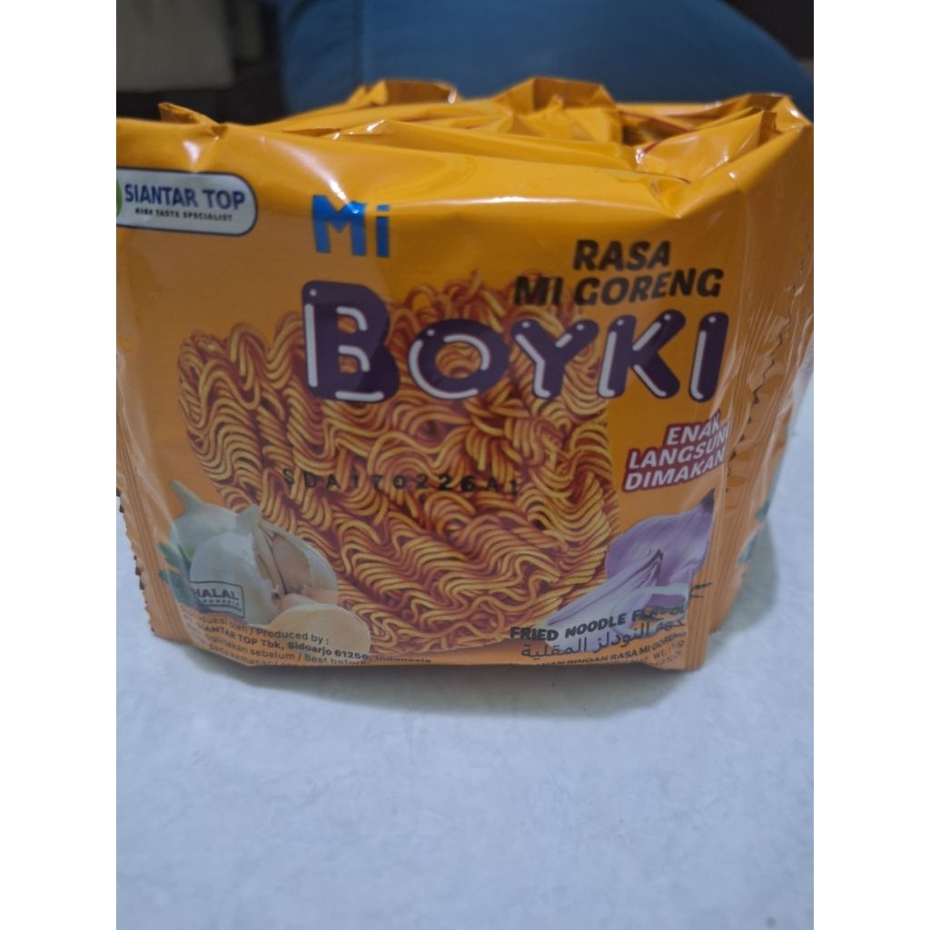 

mie mi boyki rasa mi goreng 1 renteng isi 10 pcs