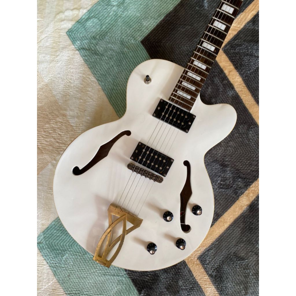 Gitar Gibson Hollow Body Jumbo White custom