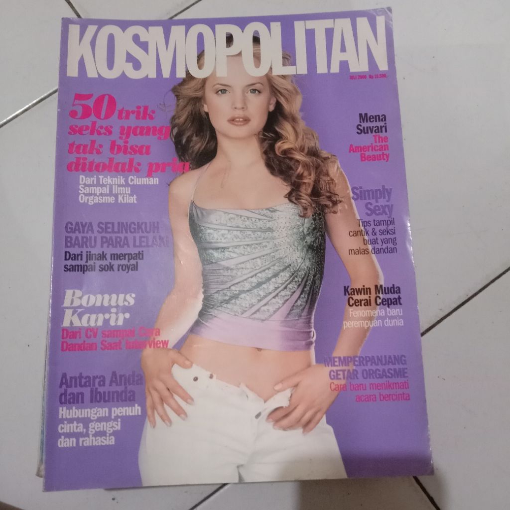 MAJALAH COSMOPOLITAN TAHUN 2000AN