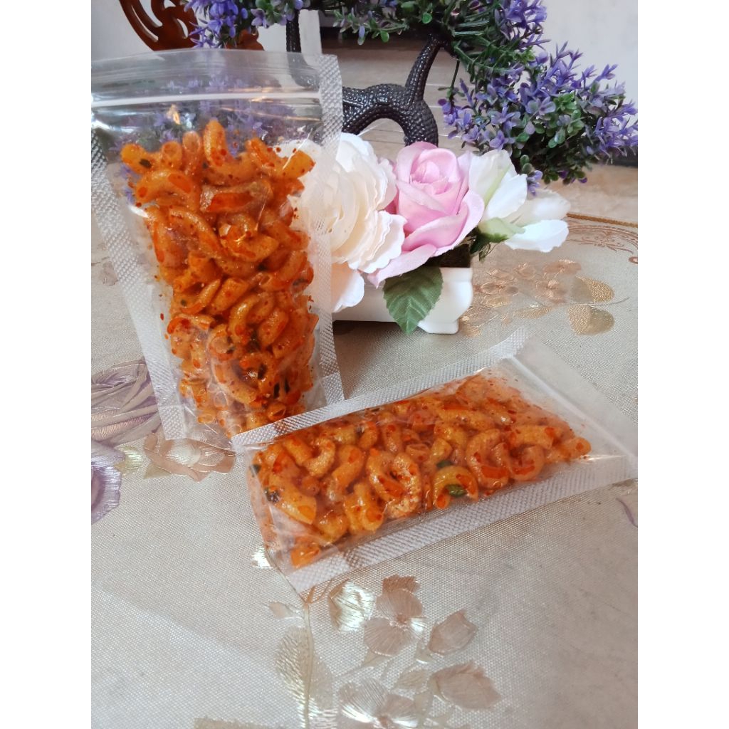 

MAKARONI BANTET PEDAS DAUN JERUK 50g/100g