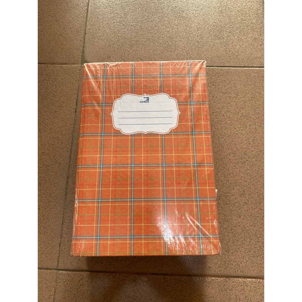 

Buku Folio Garda Hard Cover isi 100 lembar