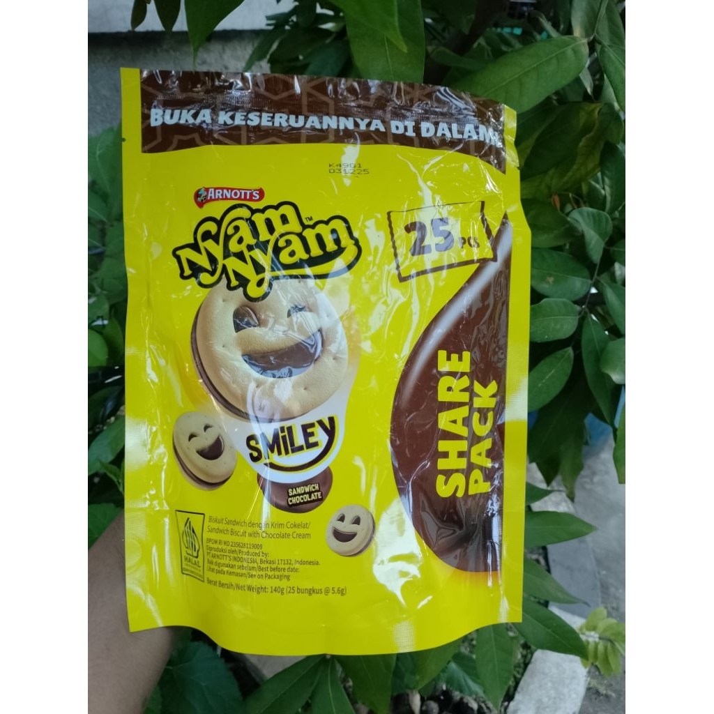 

Nyam Nyam Share Pack 140 gr Arnots isi 25