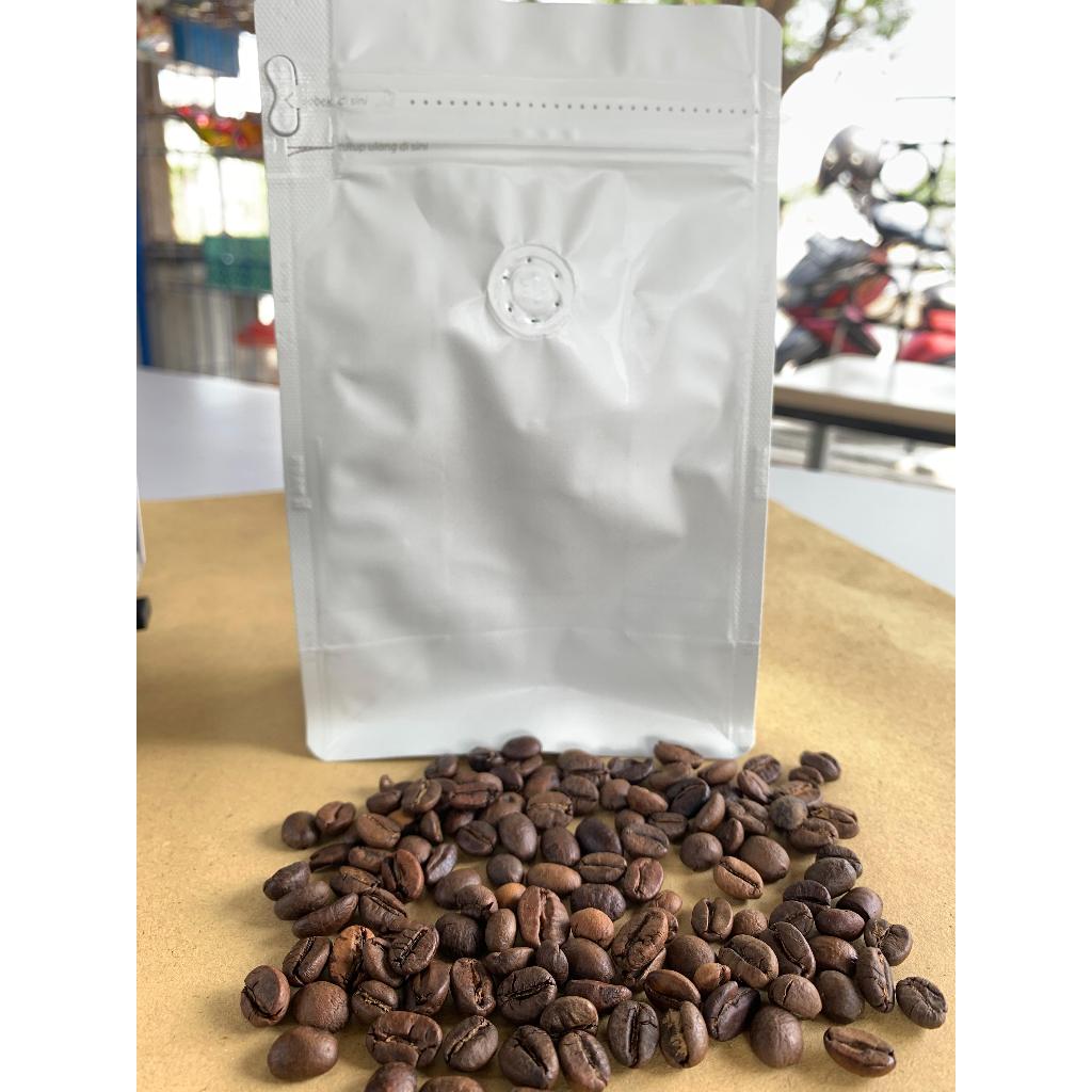 

Biji Kopi House Blend 70% ( Robusta ) - 30% ( Arabica ) 1kg