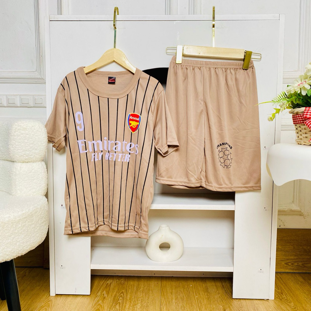 Setelan Anak Bola /  Set Anak Bola Gambar Karakter