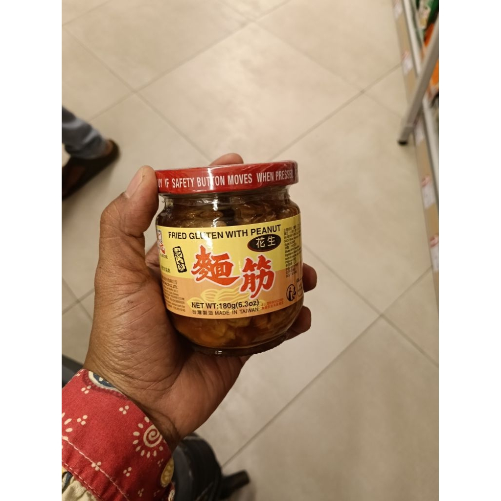 

master fried gluten with peanut 180gr