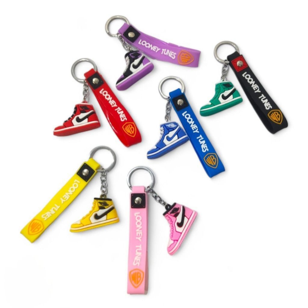 Gantungan Kunci Looney Tunes Sneaker Sepatu / Gantungan Tas